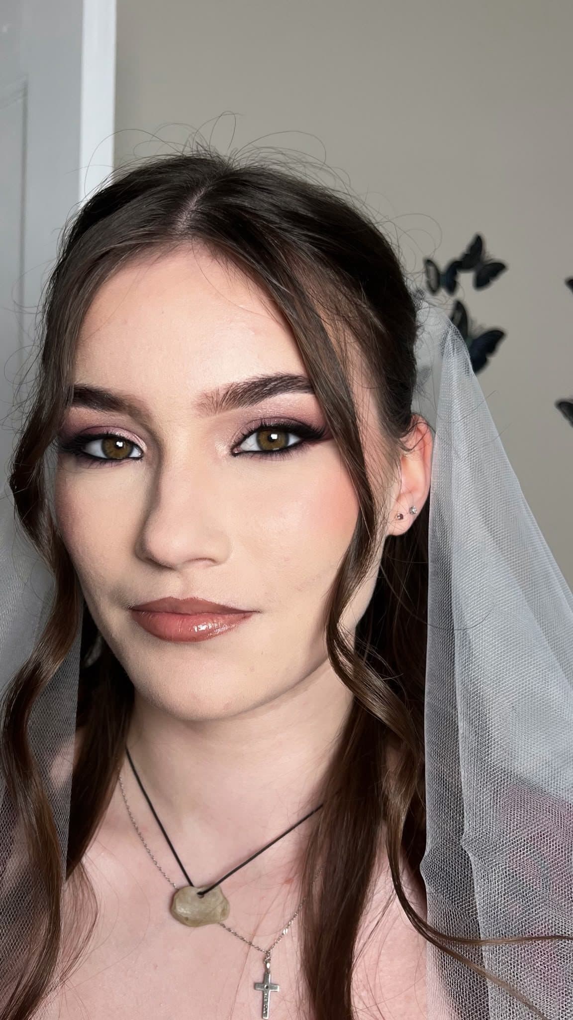 Bridal makeup by makeupbydoori — bride with veil, makeup artist in Edmonton, London